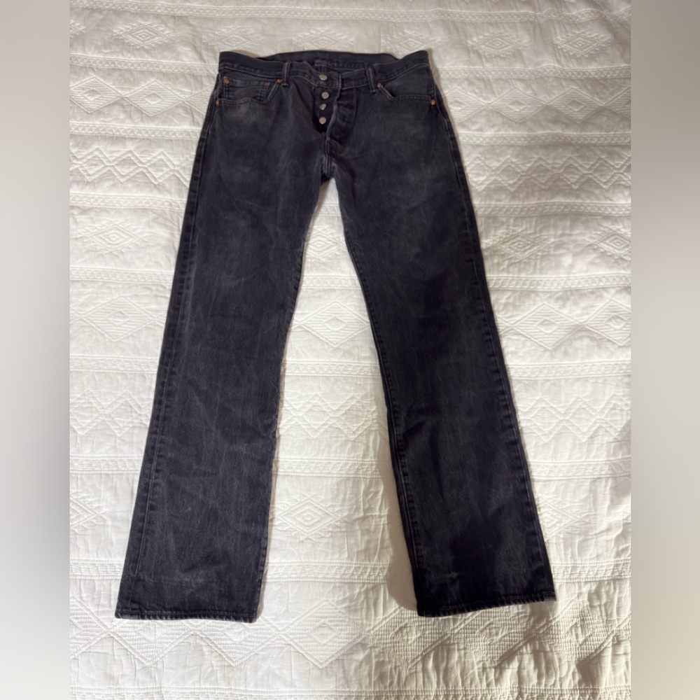Levi's Men's Dark Gray Straight Jeans - Picture 2 of 3